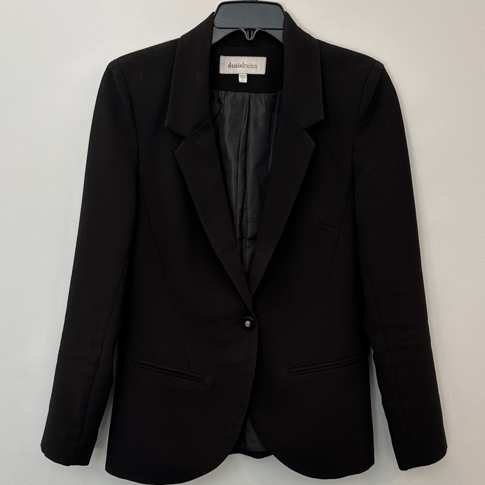 Daniel Rainn Classic Black Women's Blazer